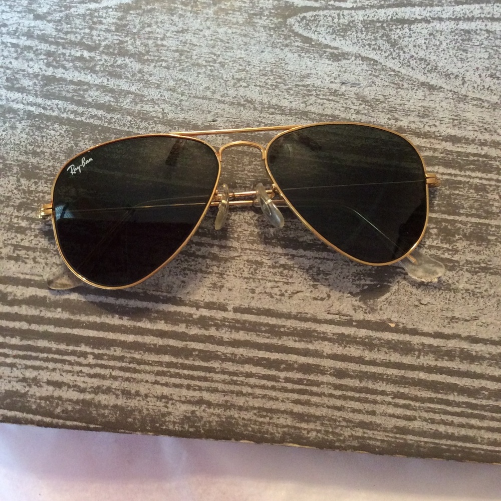 Ray-Ban Aviator Sunglasses - Picture 6 of 7